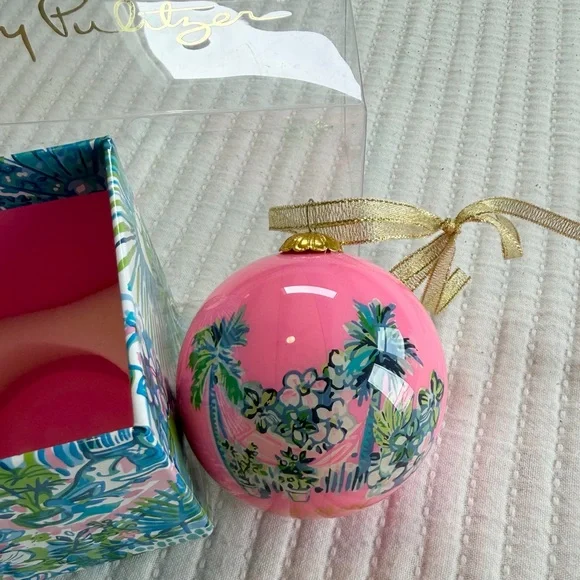 Lilly Pulitzer Tropical Colorful Holiday Ornament Set - Picture 4 of 5